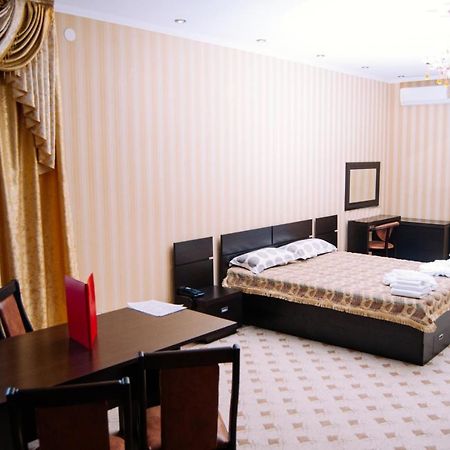 Mirage Hotel Kostanay Exterior photo